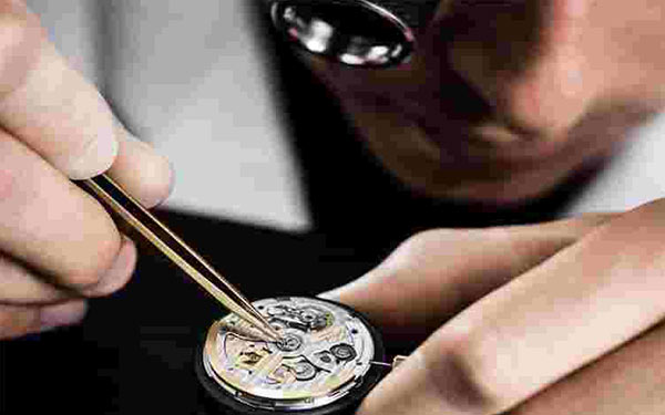 如何檢測勞力士手表走時(shí)是否正常？